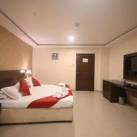 Hotel Bhagavath Gardens Chengannur エクステリア 写真