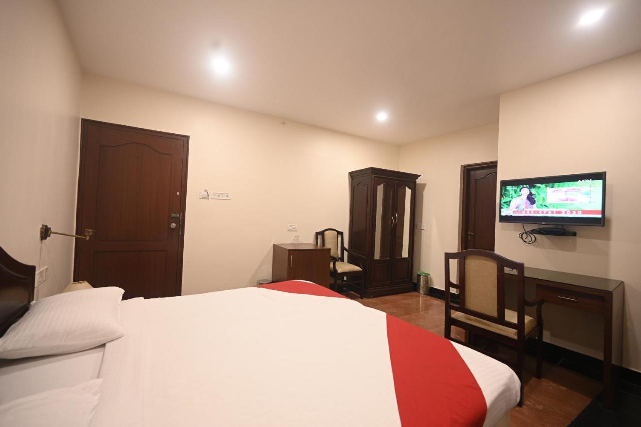 Hotel Bhagavath Gardens Chengannur エクステリア 写真