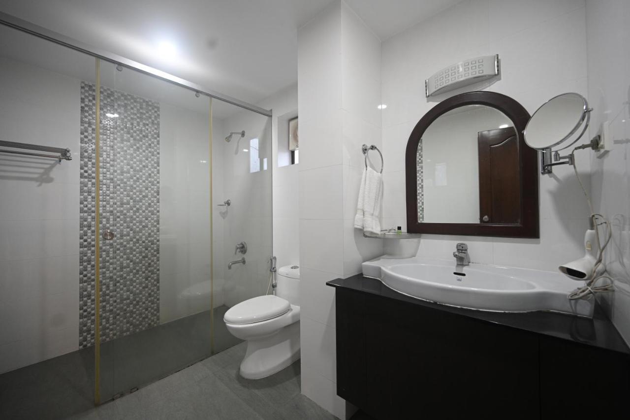 Hotel Bhagavath Gardens Chengannur エクステリア 写真